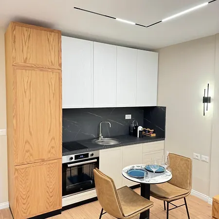 Eli Luxury Apartment * تيرانا