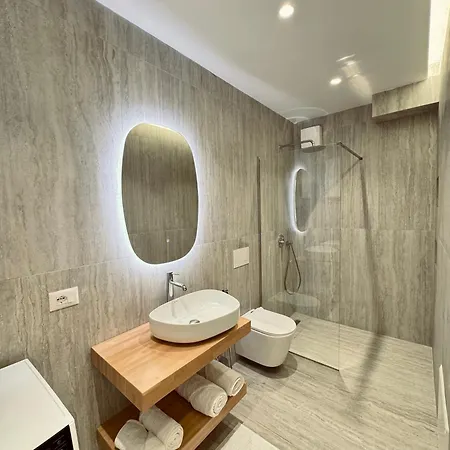 شقة Eli Luxury Apartment تيرانا