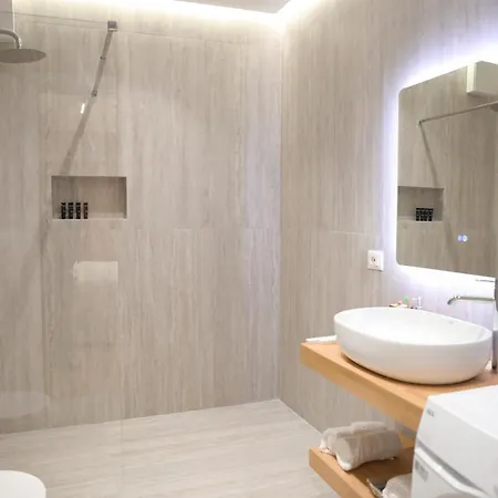 Eli Luxury Apartment