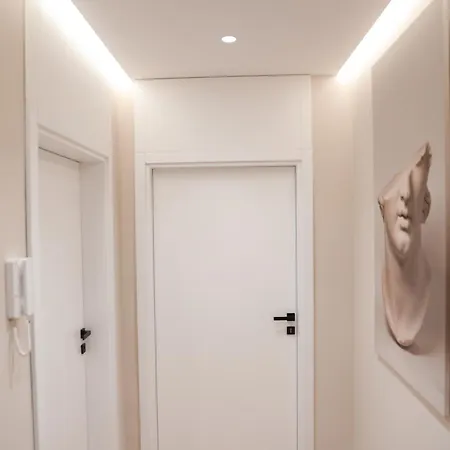 Eli Luxury Apartment *